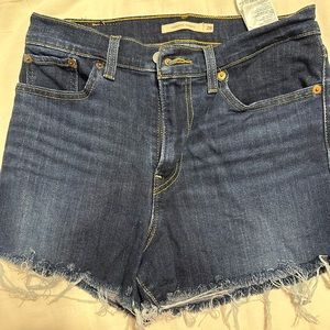 Levi shorts